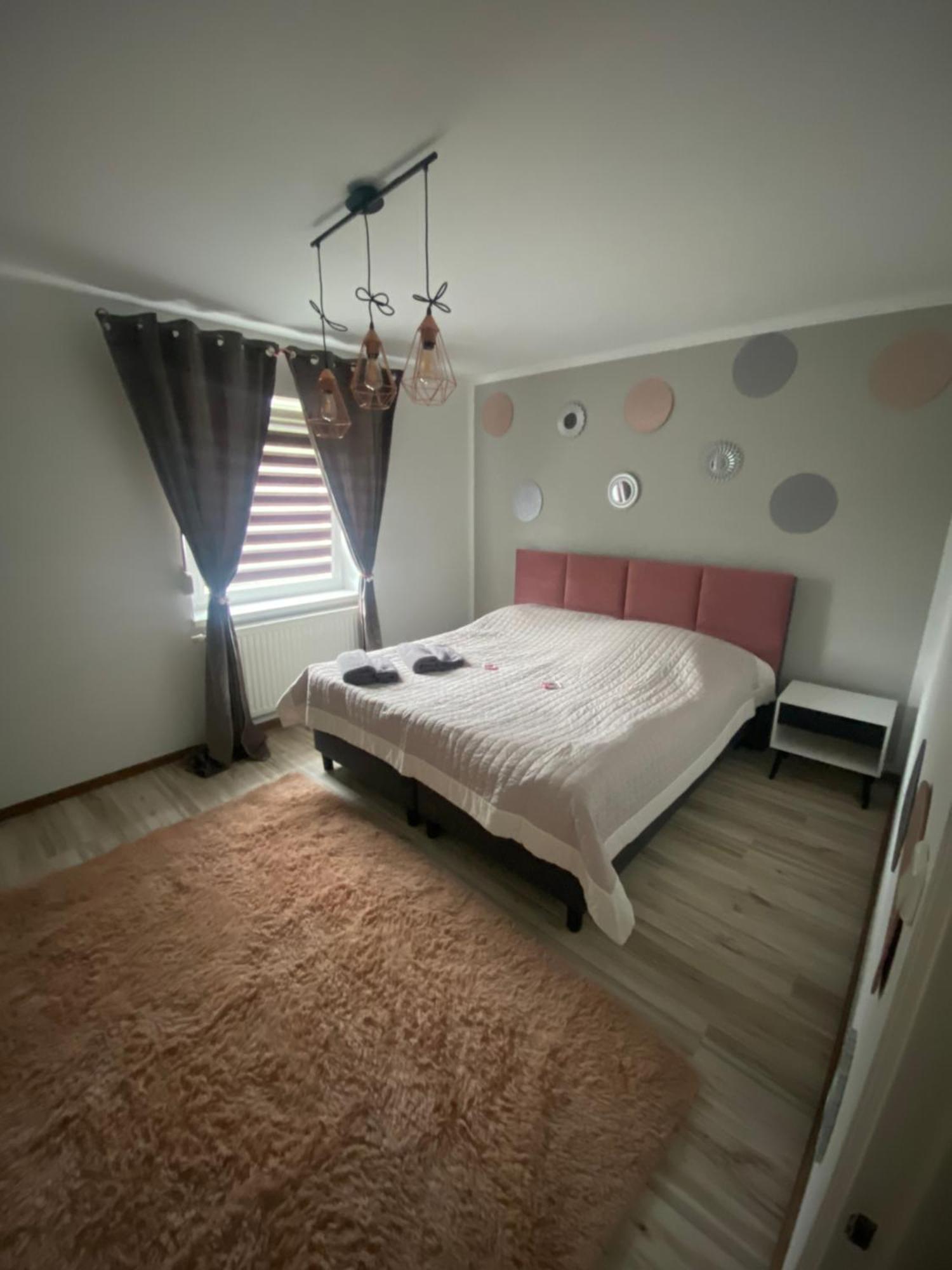 Apartamenty Ciukaj Paczkow Ngoại thất bức ảnh